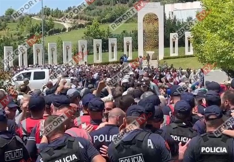 کنکاش ویژه حمله پلیس آلبانی به مقر منافقین