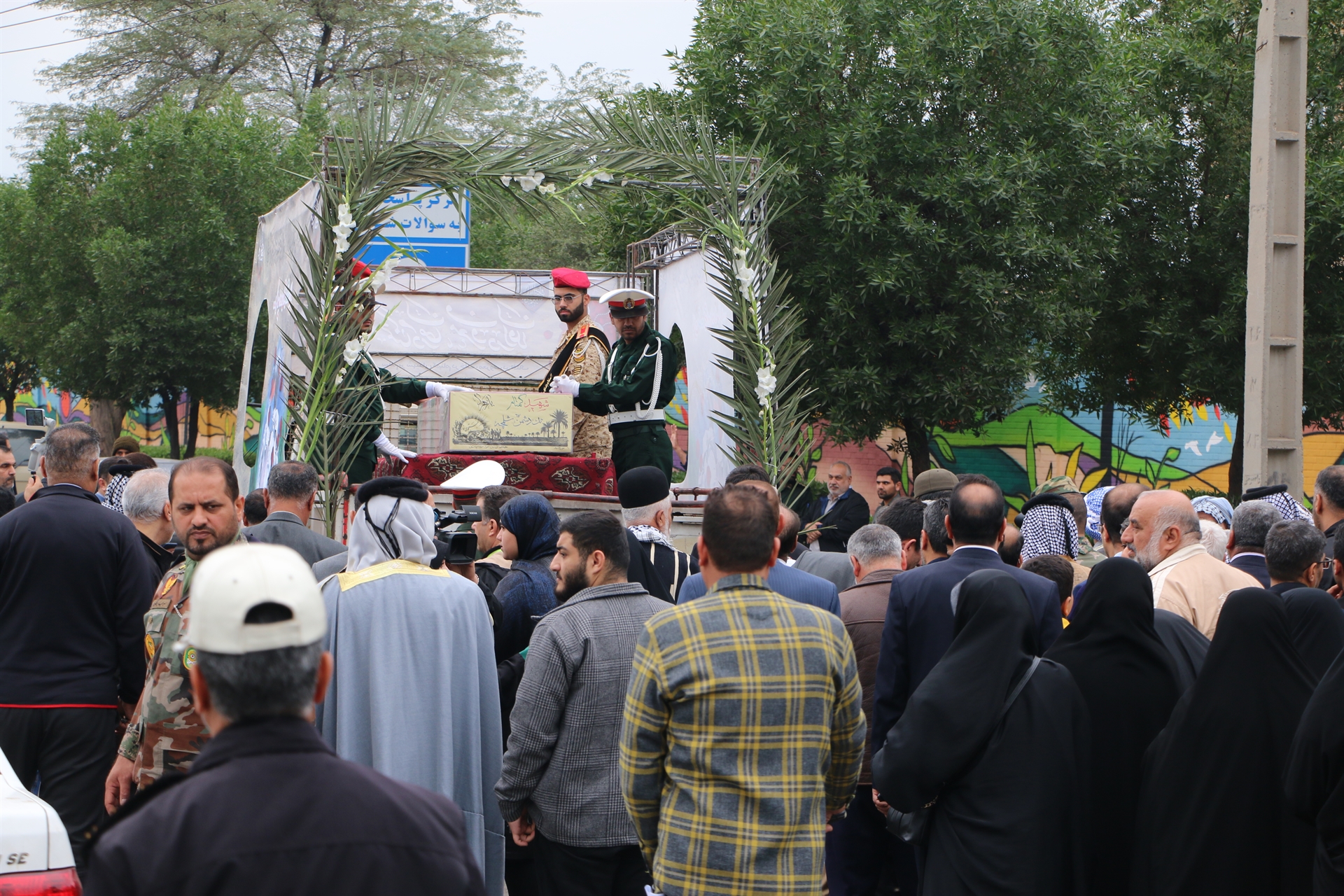 تشییع و خاکسپاری شهید گمنام در مرکز خوزستان